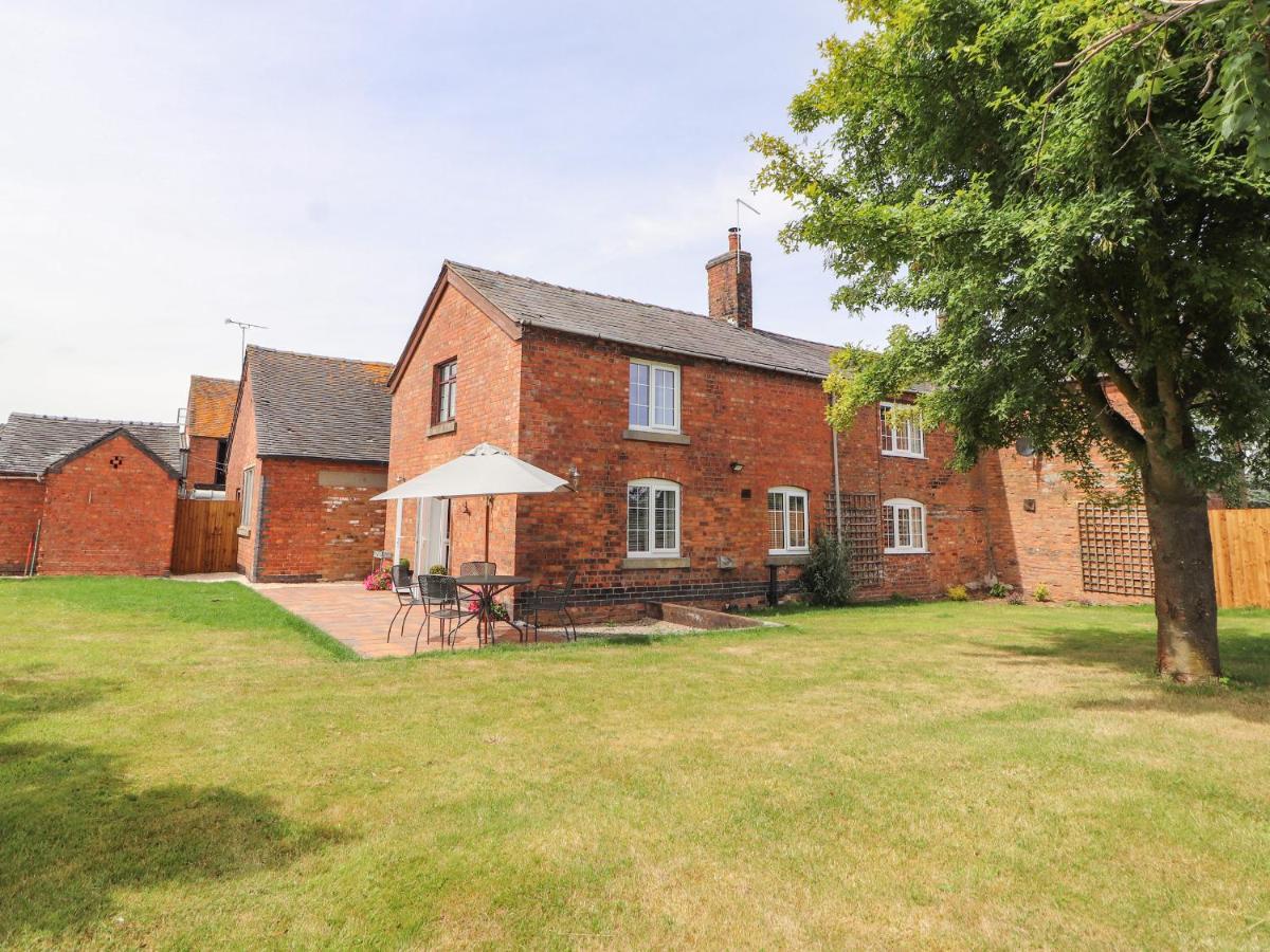 Hill Farm Villa Nantwich Ngoại thất bức ảnh